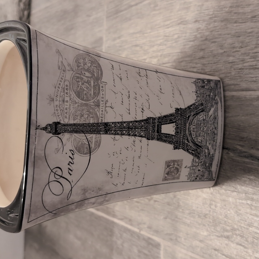 Paris Themed Black and White Ceramic Vase - Picture 1 of 4